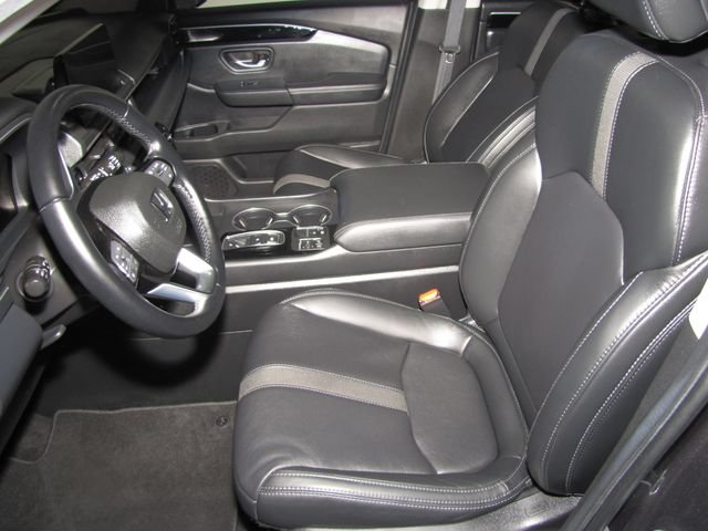 Certified 2025 Honda Pilot EX-L image 8