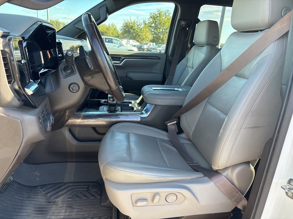 Used 2022 Chevrolet Silverado 1500 LTZ image 14