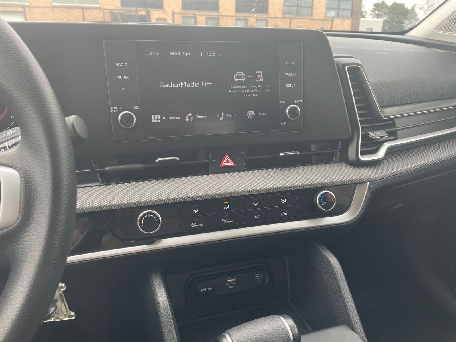 Used 2025 Kia Sportage LX image 17