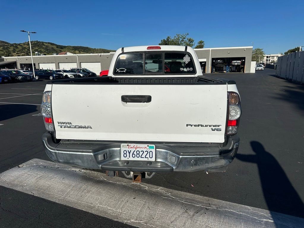 Used 2005 Toyota Tacoma PreRunner image 3