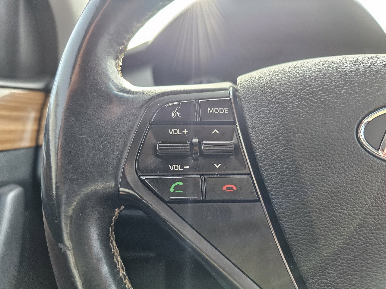 Used 2015 Hyundai Sonata Limited w/ Option Group 06 image 11