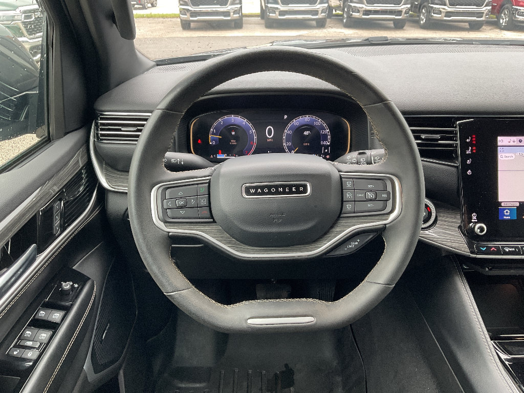Used 2022 Jeep Wagoneer Series II AWD/4WD image 11