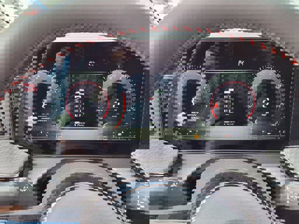 New 2025 Nissan Kicks SR image 10