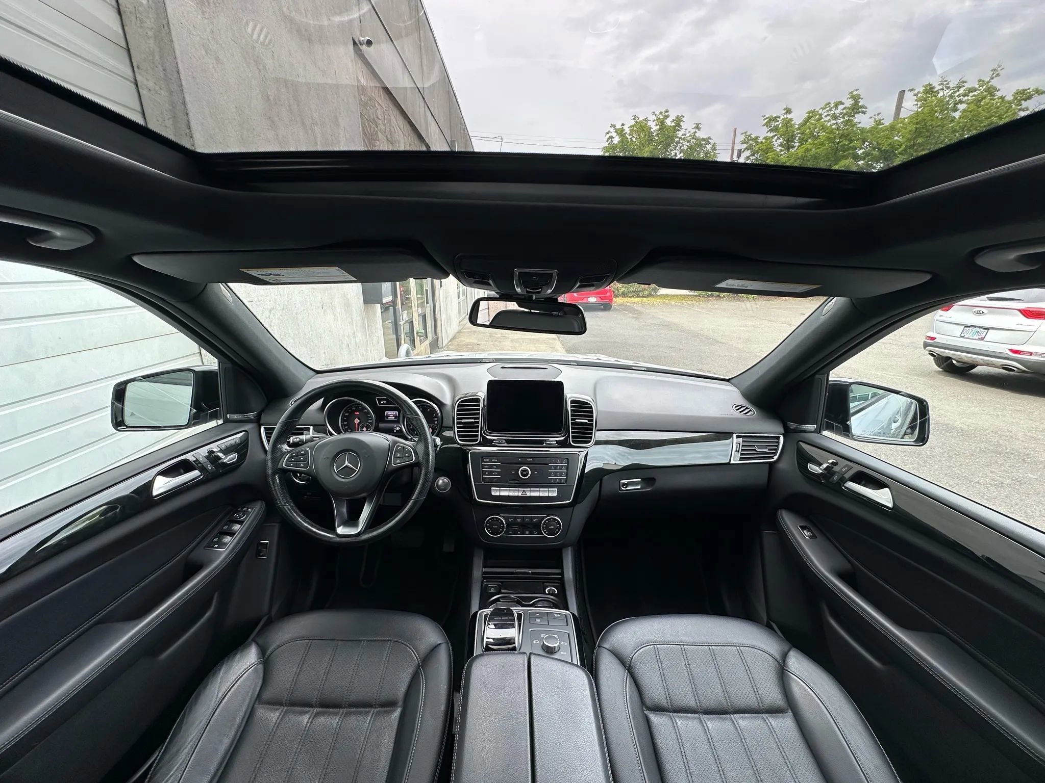 Used 2018 Mercedes-Benz GLE 350 4MATIC image 15