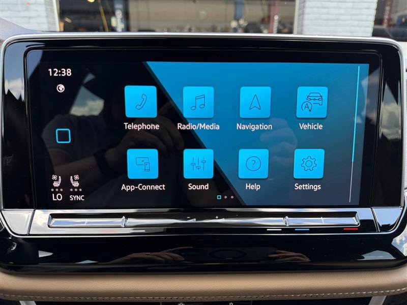 Used 2024 Volkswagen Atlas Cross Sport SE FWD image 21