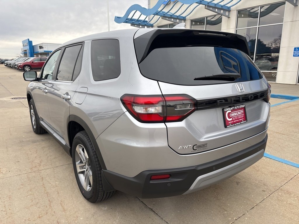 New 2025 Honda Pilot EX-L image 5