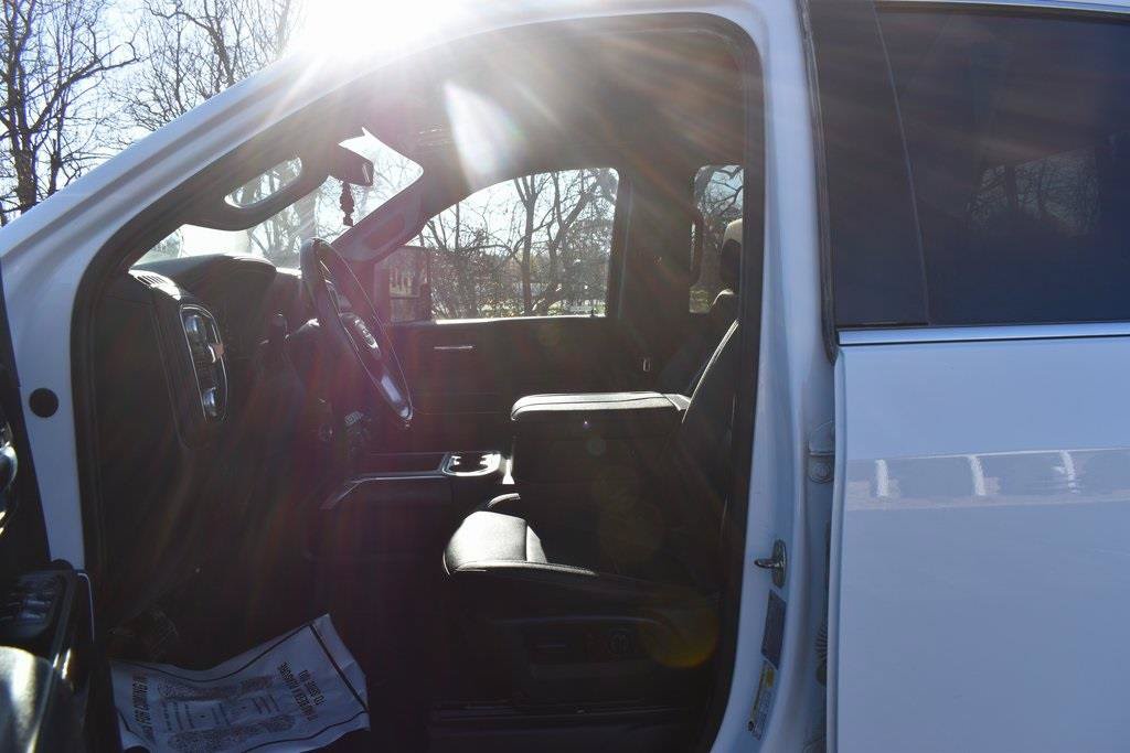 Used 2023 GMC Sierra 2500 SLT w/ SLT Convenience Package AWD/4WD image 17