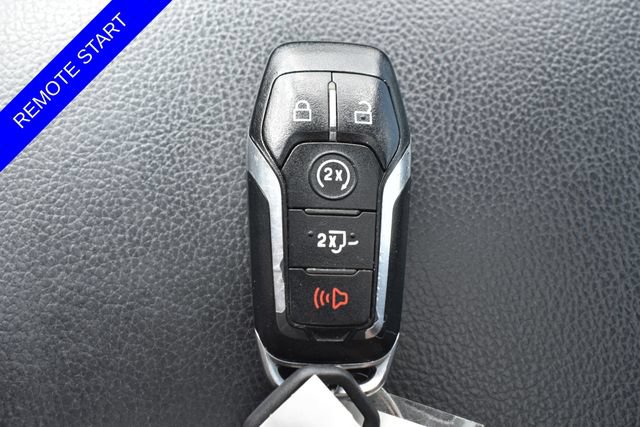 Used 2015 Ford F150 Lariat w/ Equipment Group 502A Luxury AWD/4WD image 8