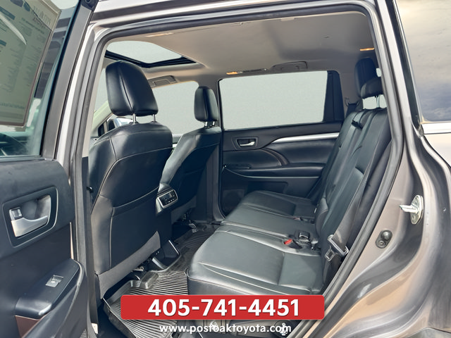 Used 2018 Toyota Highlander XLE w/ Protection Package #3 AWD/4WD image 32