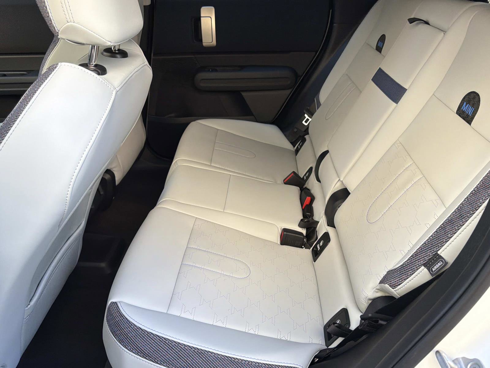 Used 2025 MINI Cooper Countryman SE image 11