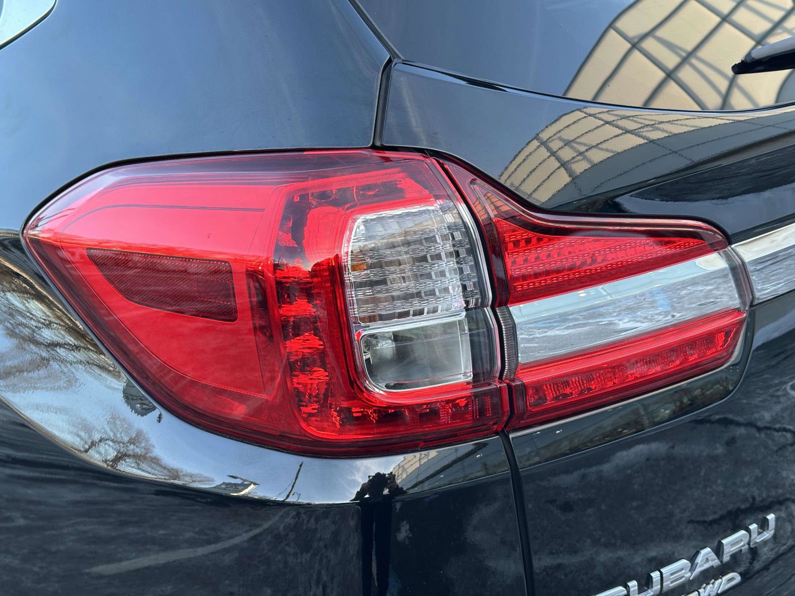 Used 2022 Subaru Ascent Touring w/ Popular Package #2A image 9