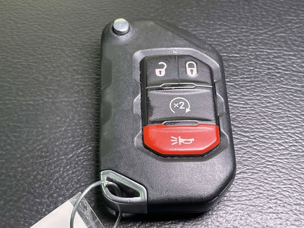 Used 2021 Jeep Gladiator Rubicon AWD/4WD image 39