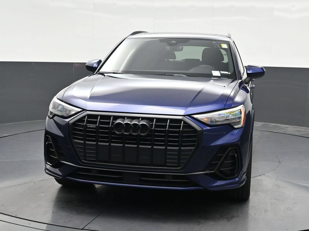 Used 2021 Audi Q3 2.0T Premium w/ Convenience Package AWD/4WD image 9