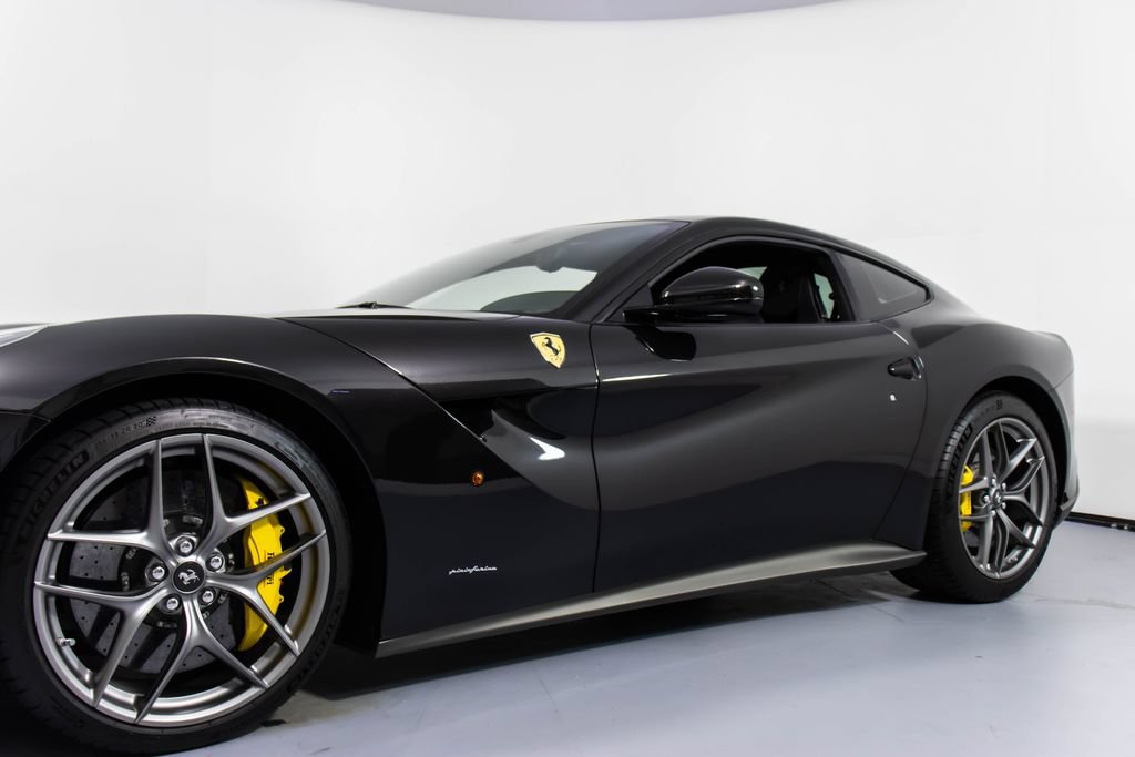 Used 2014 Ferrari F12 Berlinetta RWD image 30