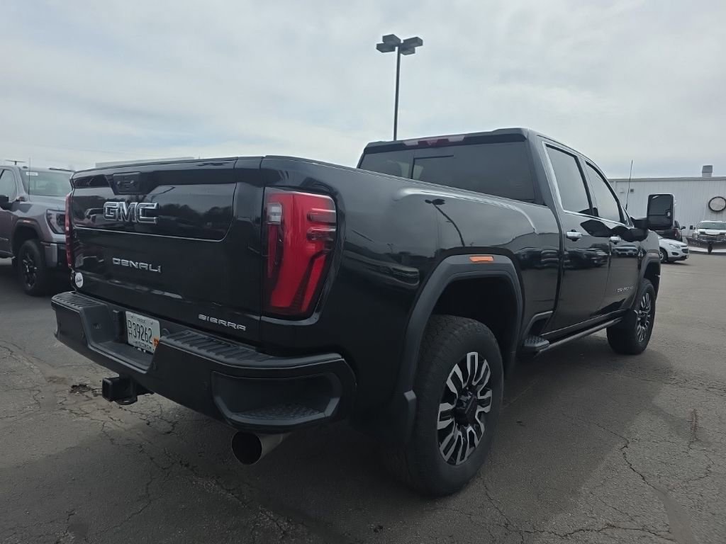 Used 2024 GMC Sierra 2500 Denali Ultimate image 6