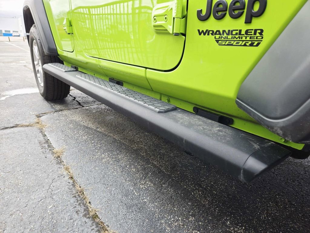 Used 2021 Jeep Wrangler Unlimited Sport image 17
