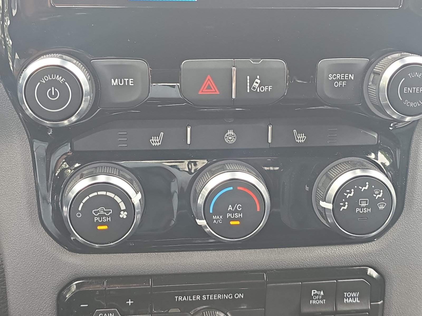 Used 2025 RAM 1500 Lone Star AWD/4WD image 17