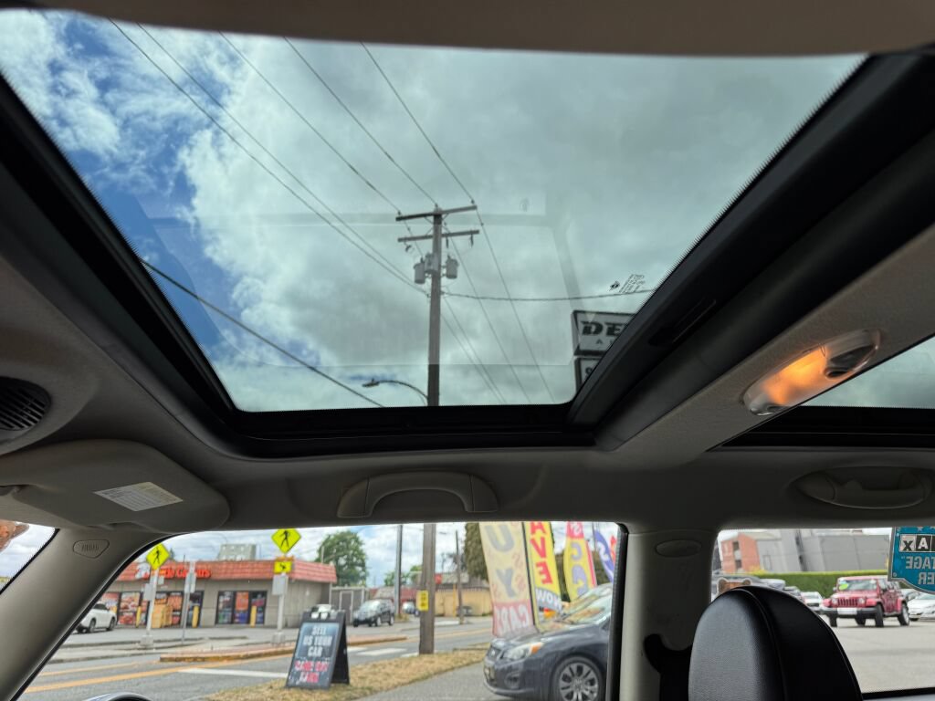 Used 2012 MINI Cooper S FWD image 32