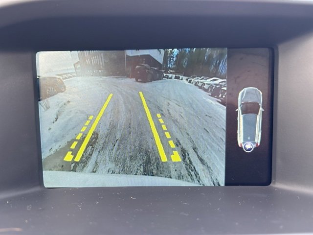 Used 2017 Volvo V60 T5 Premier w/ Convenience Package image 10