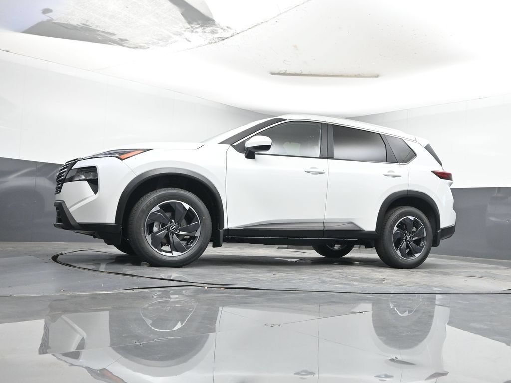 Used 2026 Nissan Rogue SV w/ SV Premium Package AWD/4WD image 10