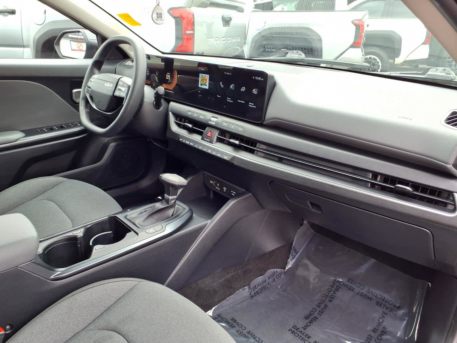 Used 2025 Kia K4 FWD image 23