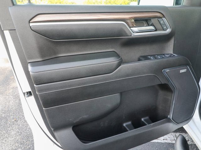 Used 2024 Chevrolet Silverado 1500 LT Trail Boss w/ Convenience Package II AWD/4WD image 13