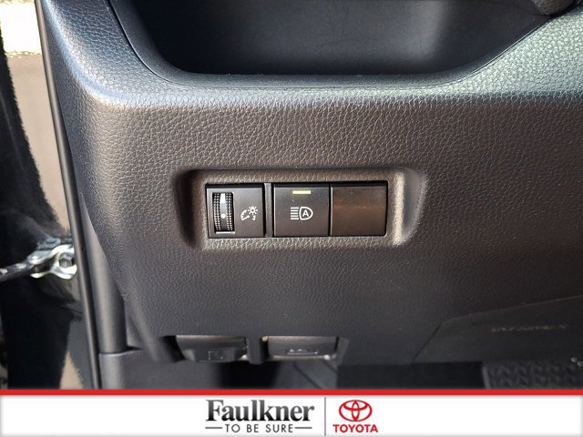 Certified 2024 Toyota RAV4 XLE image 25