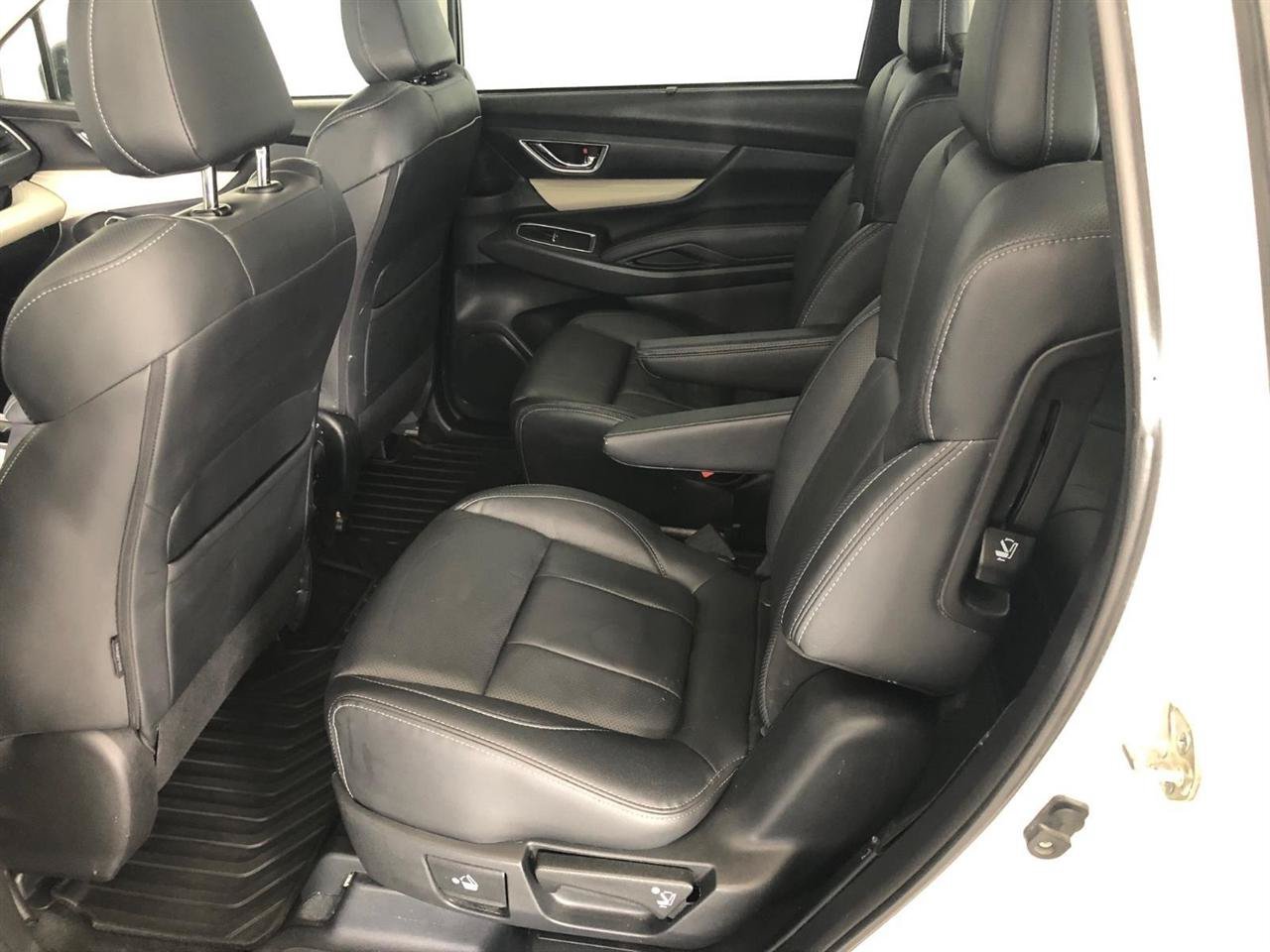 Used 2020 Subaru Ascent Limited w/ Popular Package #4 AWD/4WD image 9