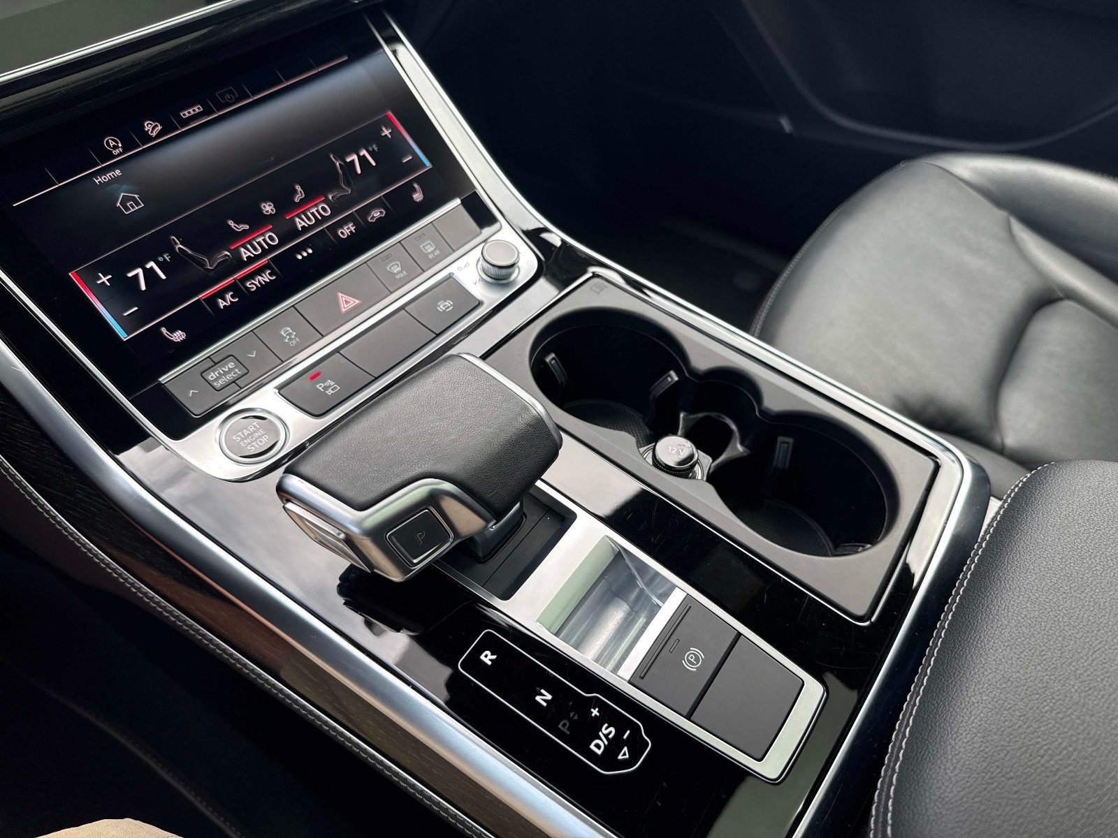 Certified 2025 Audi Q7 3.0T Premium Plus AWD/4WD image 27