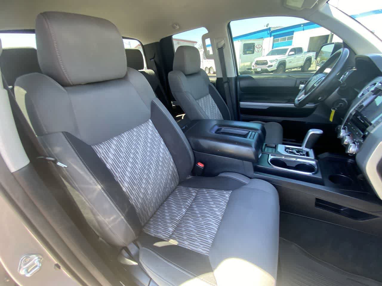 Used 2021 Toyota Tundra SR5 w/ SR5 Upgrade Package AWD/4WD image 24