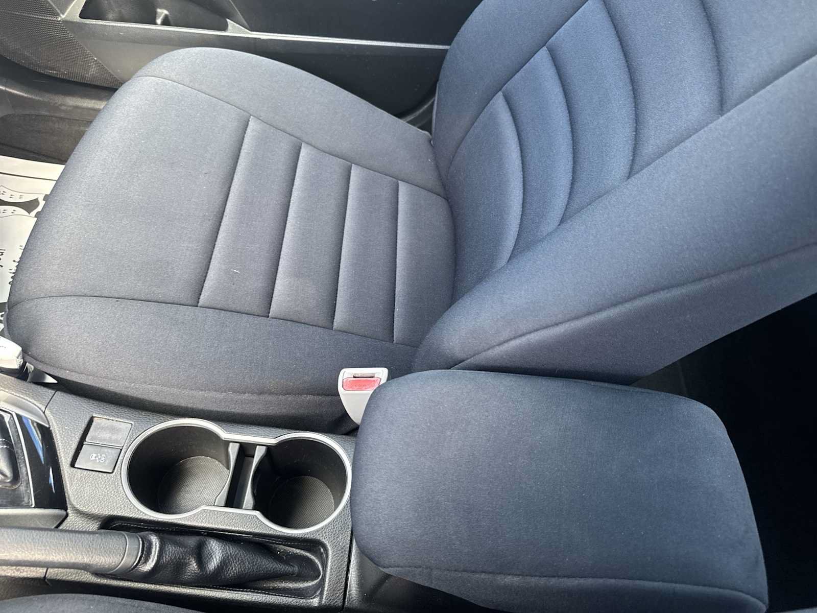 Used 2015 Toyota Corolla LE FWD image 20