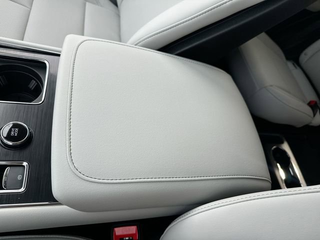 New 2026 Lincoln Aviator AWD image 21