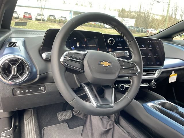 New 2026 Chevrolet Equinox EV LT AWD/4WD image 14