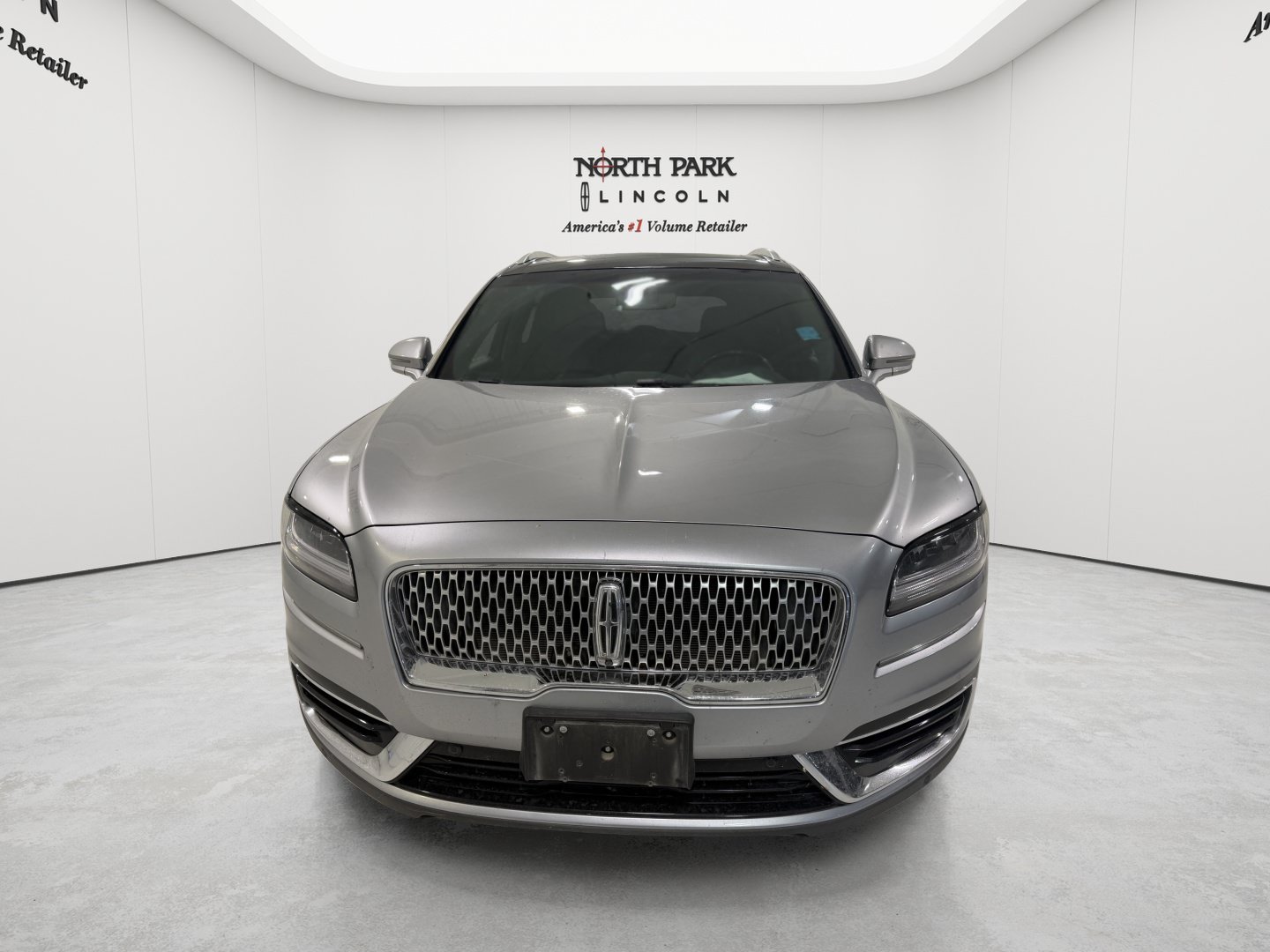Used 2020 Lincoln Nautilus Reserve w/ Equipment Group 201A AWD/4WD image 8