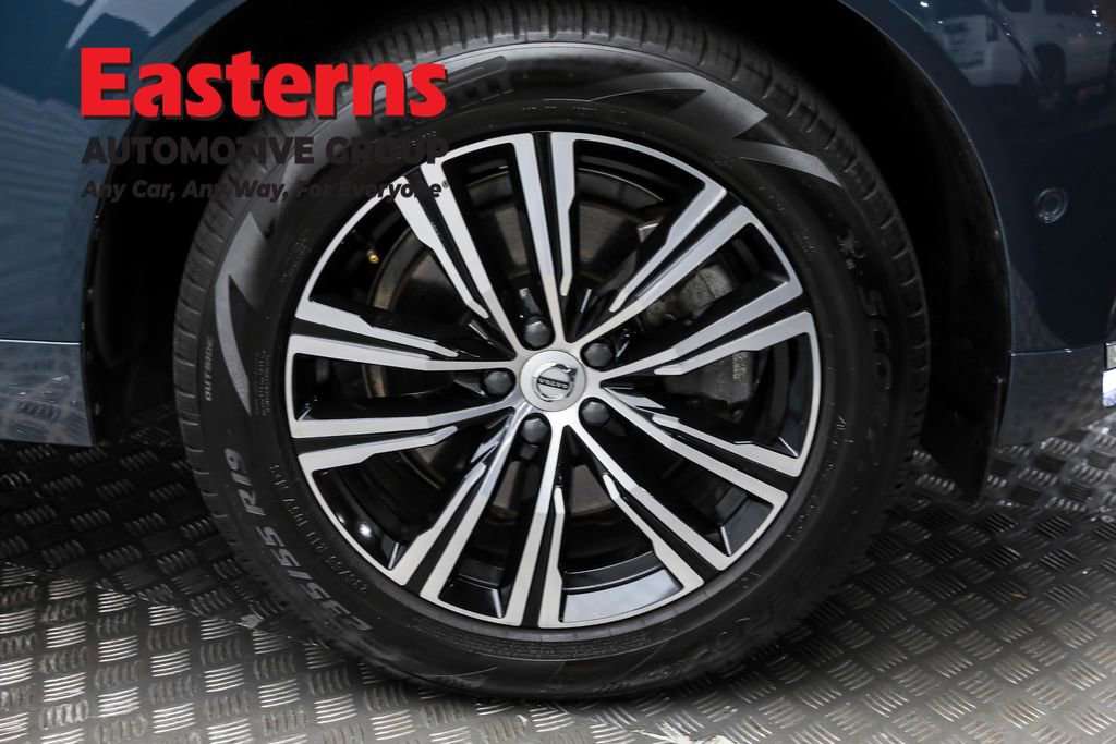 Used 2022 Volvo XC60 B6 Inscription w/ Advanced Package image 31