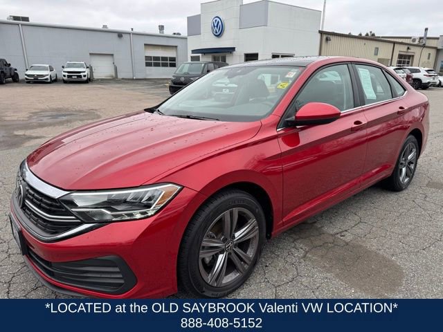 Certified 2023 Volkswagen Jetta SE w/ Panoramic Sunroof Package FWD image 1