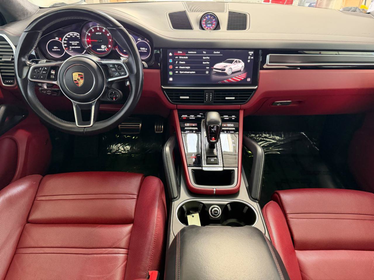 Used 2022 Porsche Cayenne GTS AWD/4WD image 29