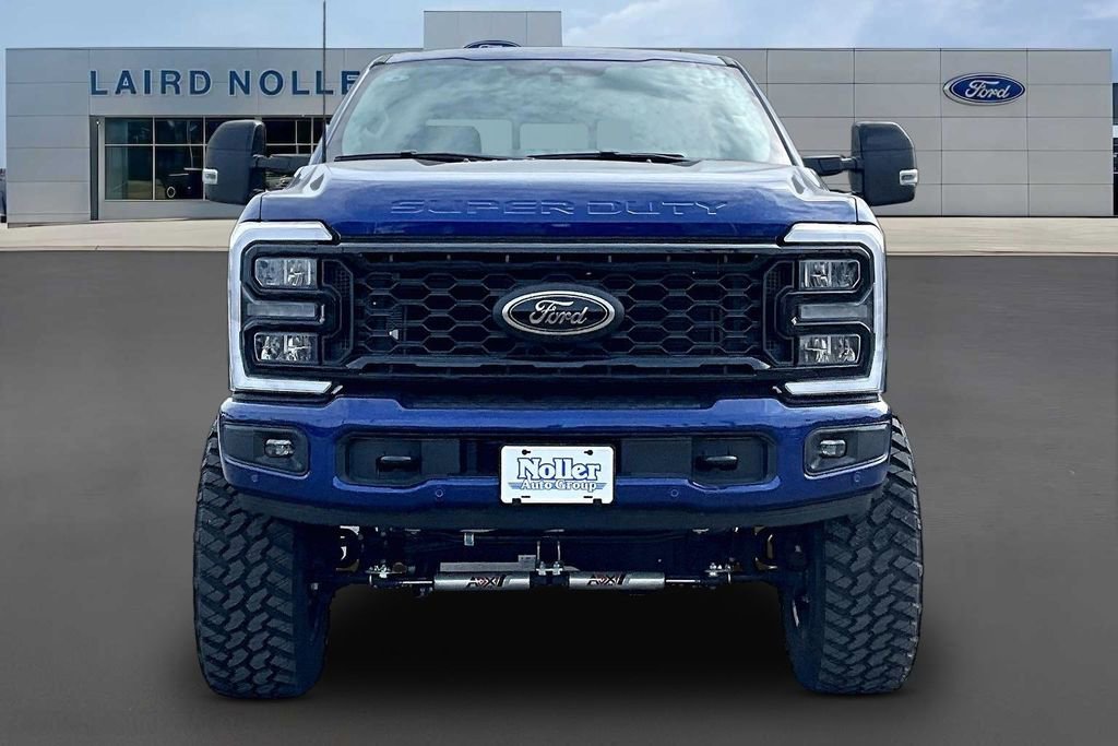 New 2026 Ford F250 Lariat w/ Black Appearance Package image 15