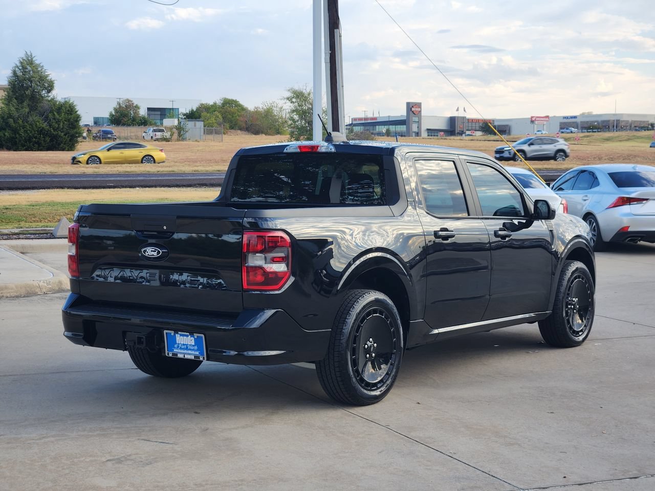 Used 2025 Ford Maverick Lobo AWD/4WD image 5