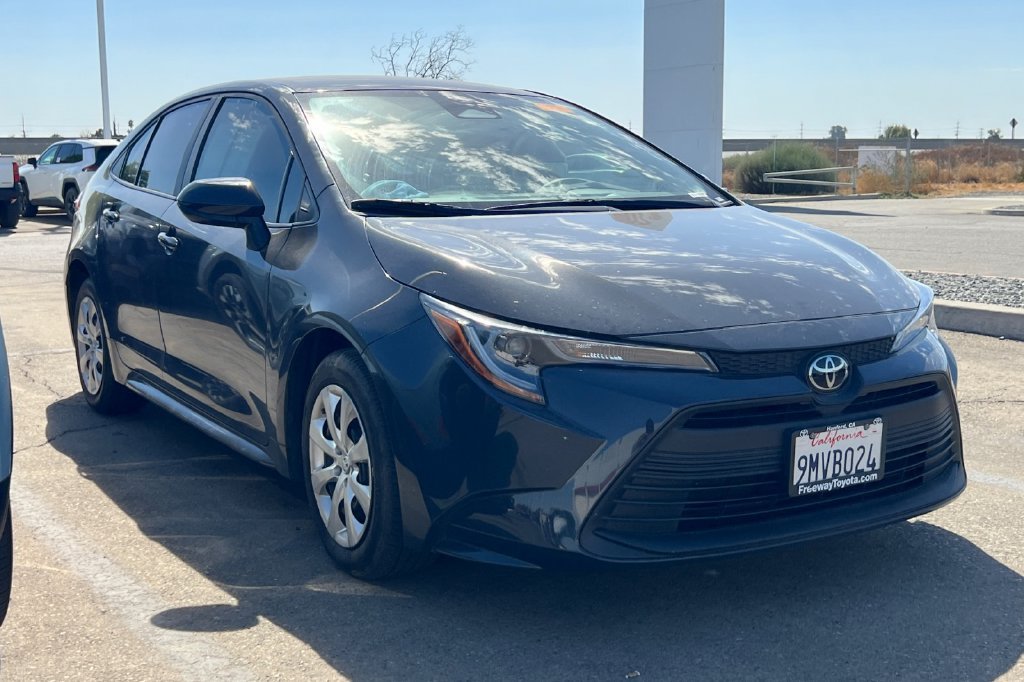 Certified 2024 Toyota Corolla LE FWD image 2
