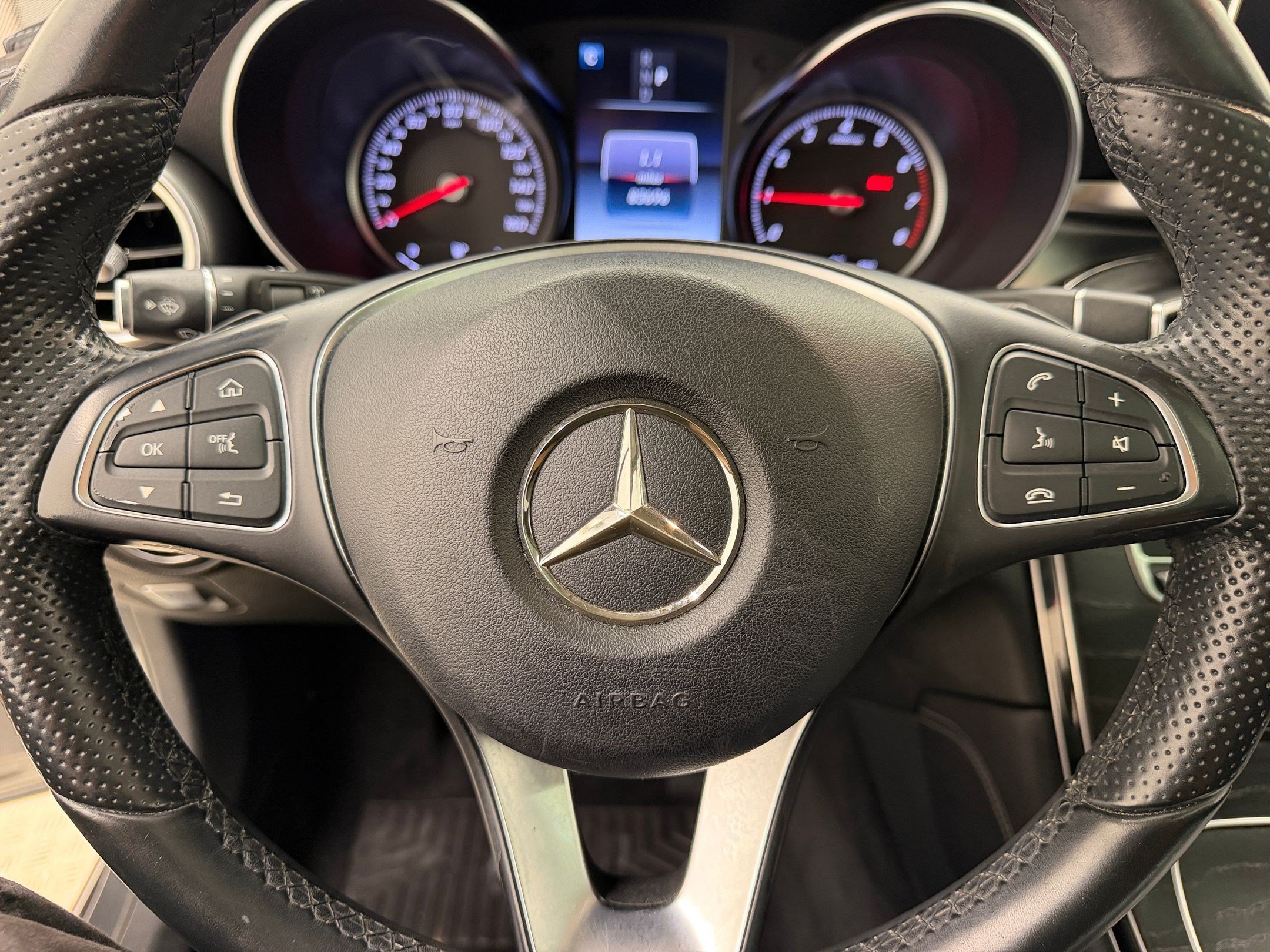 Used 2016 Mercedes-Benz GLC 300 4MATIC image 11