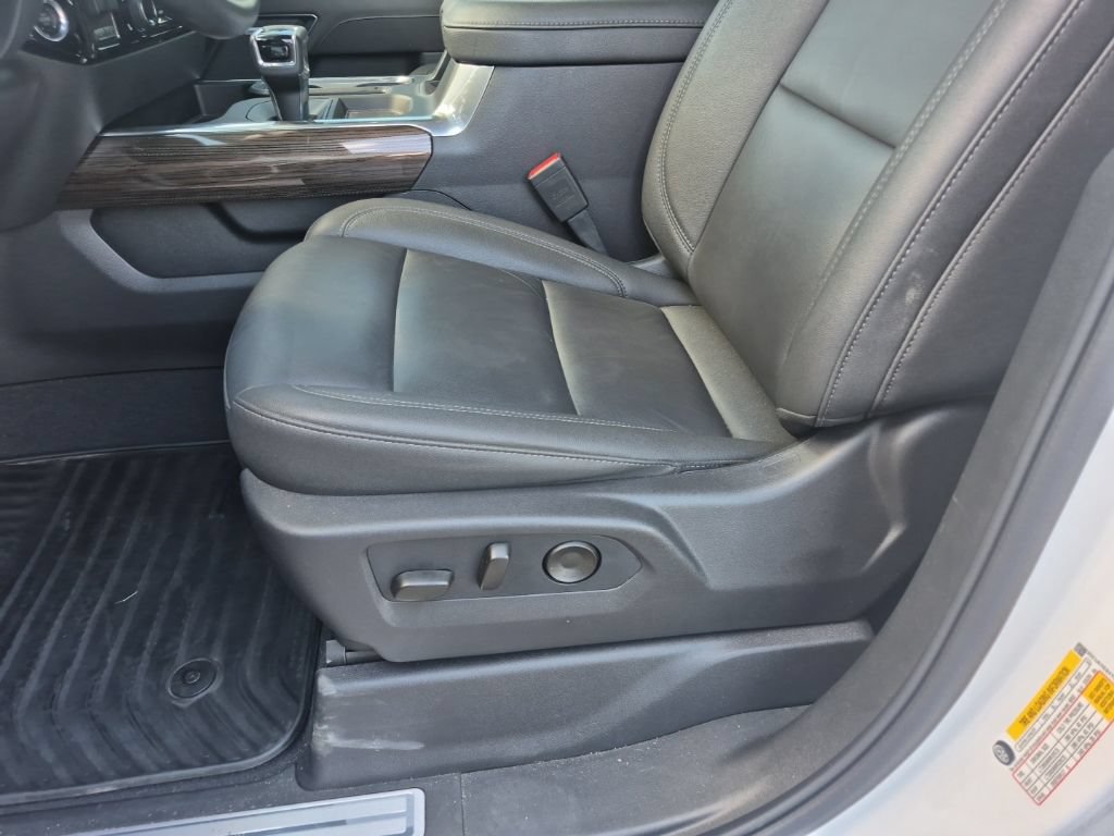 Used 2026 Chevrolet Silverado 1500 LT Trail Boss w/ LT Trail Boss Premium Package AWD/4WD image 10