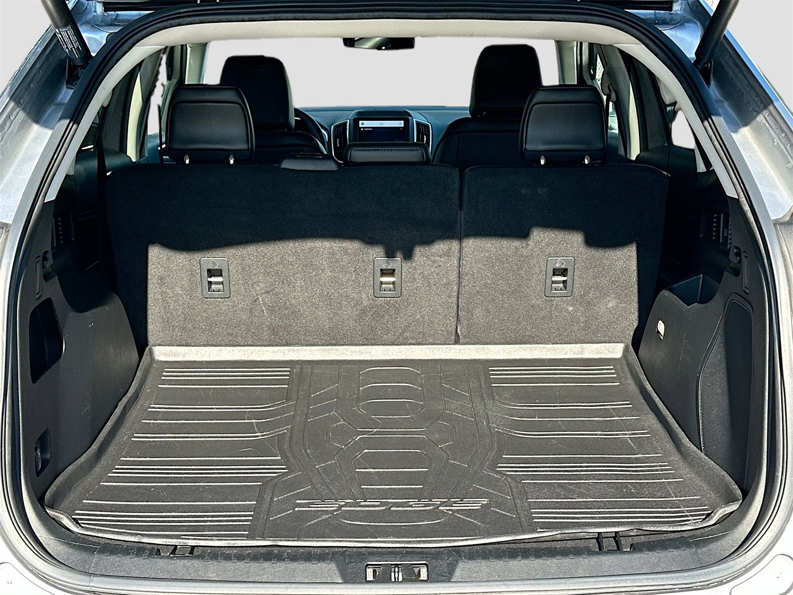 Used 2021 Ford Edge Titanium image 26