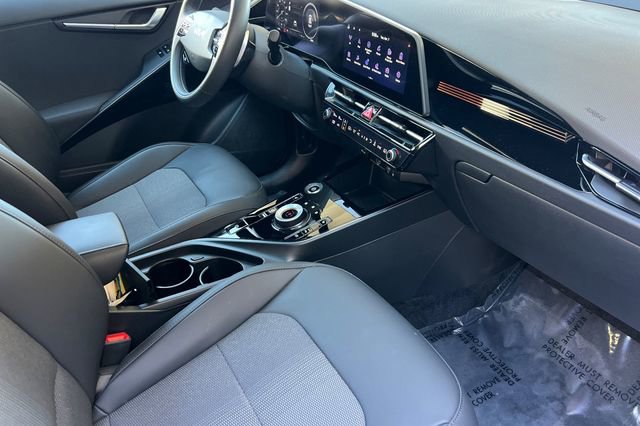 Used 2025 Kia Niro Wind FWD image 21