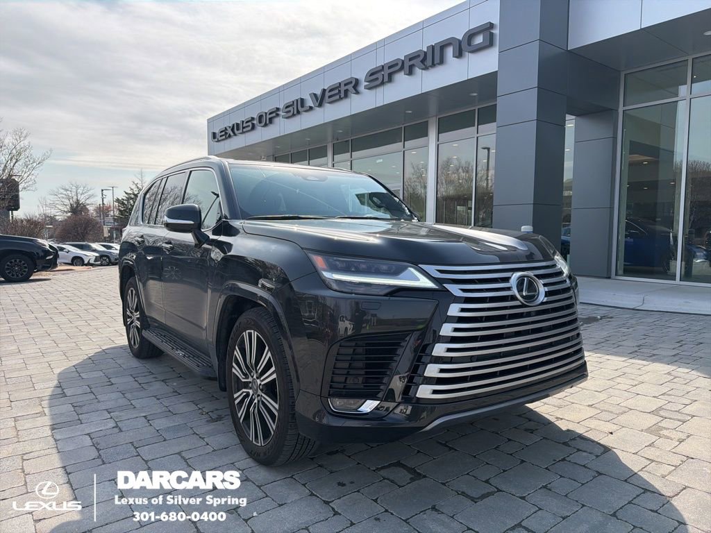 Used 2025 Lexus LX 600 4WD w/ Accessory Package (2T) image 1