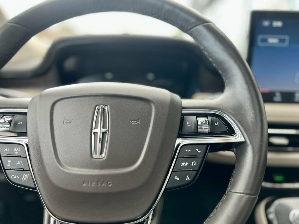 Used 2022 Lincoln Nautilus Reserve w/ Equipment Group 201A FWD image 17