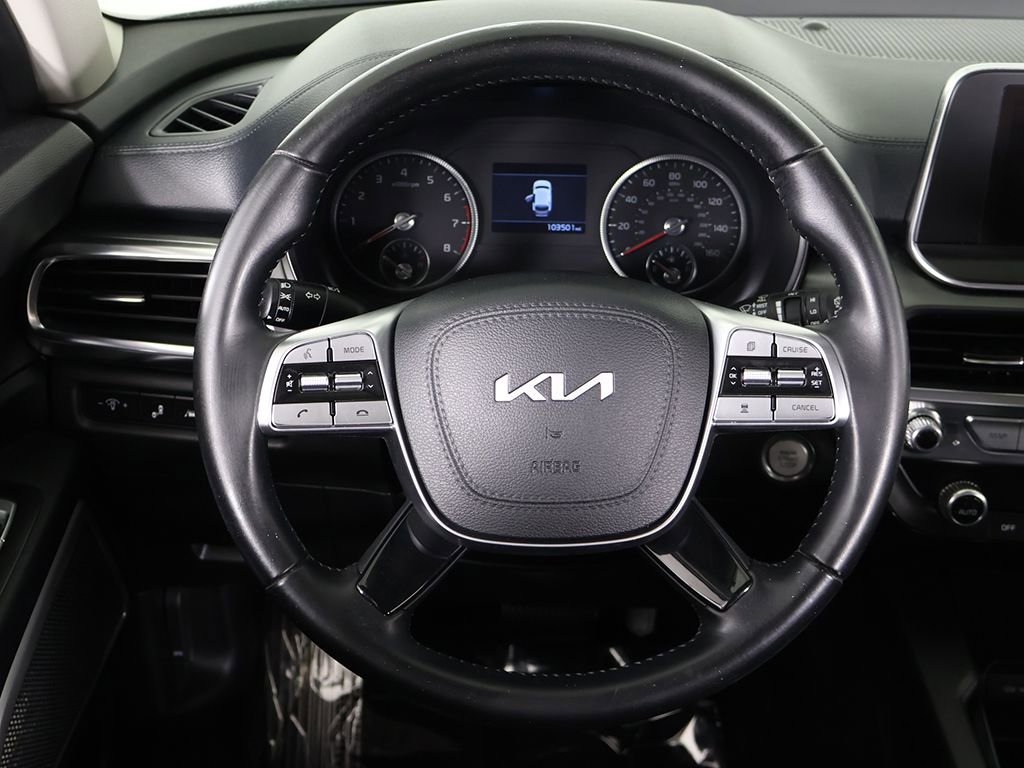 Used 2022 Kia Telluride LX FWD image 39