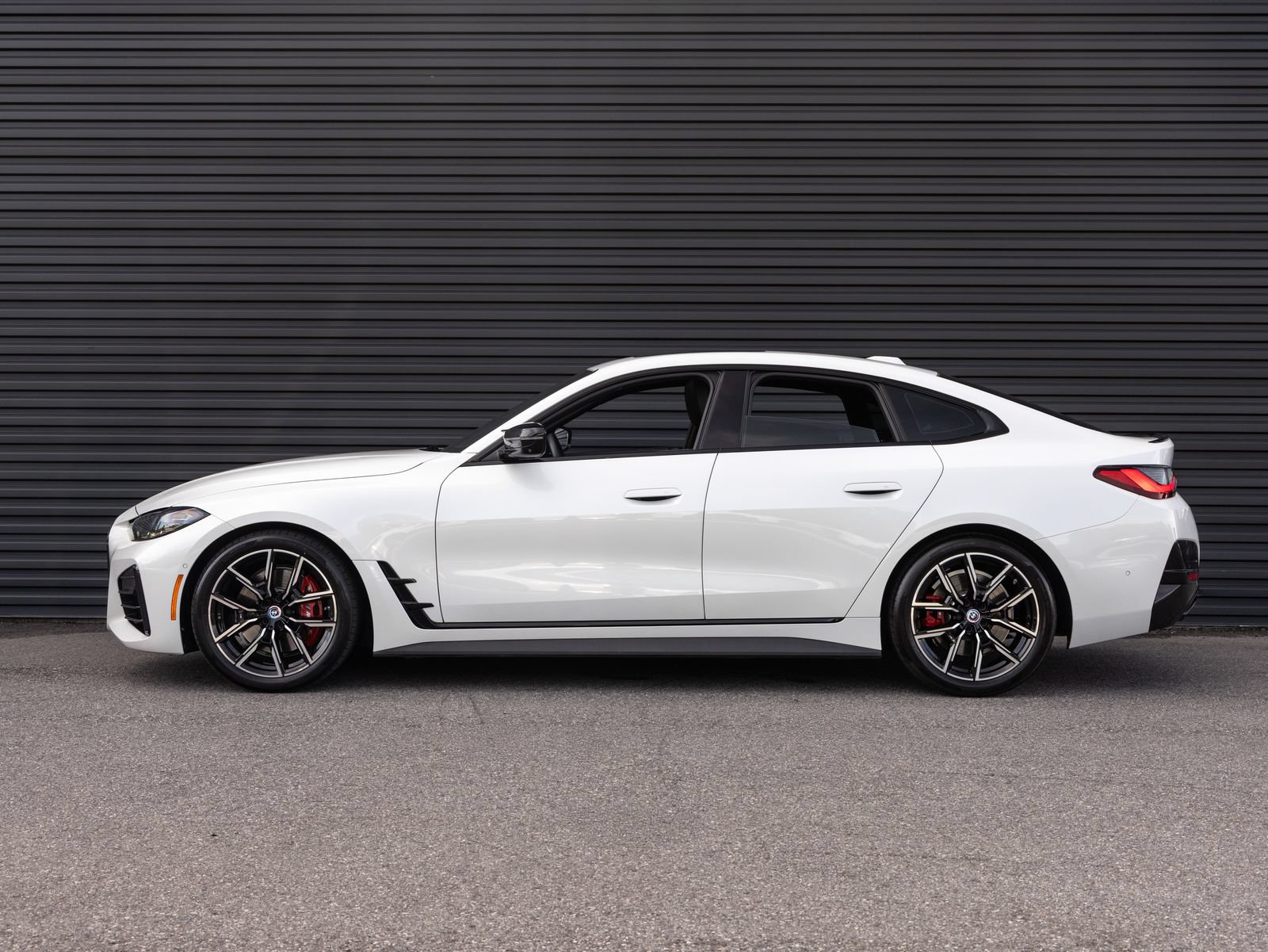Used 2023 BMW M440i Gran Coupe w/ Premium Package RWD image 2