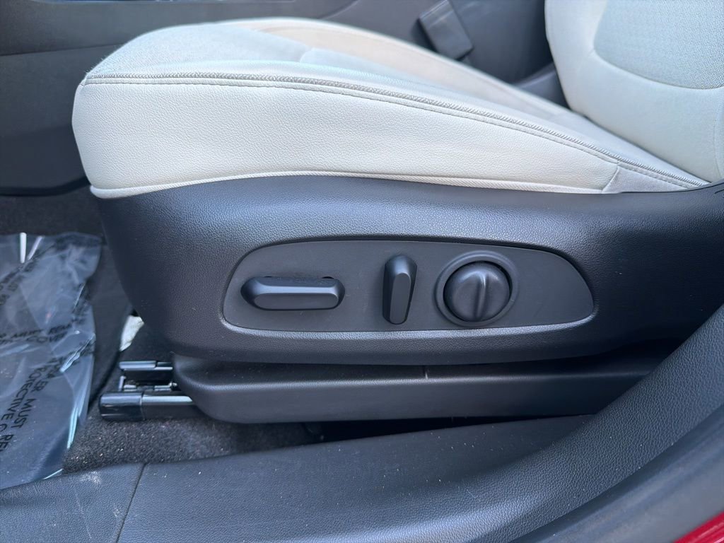 Used 2021 Buick Encore GX Select w/ Sport Touring Package image 14