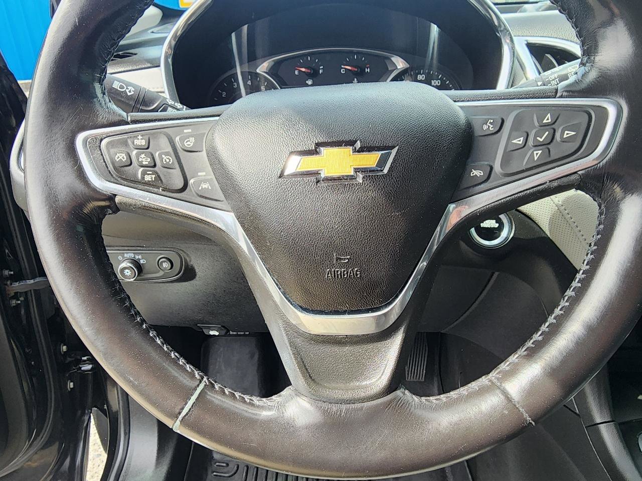 Used 2018 Chevrolet Equinox Premier AWD/4WD image 17